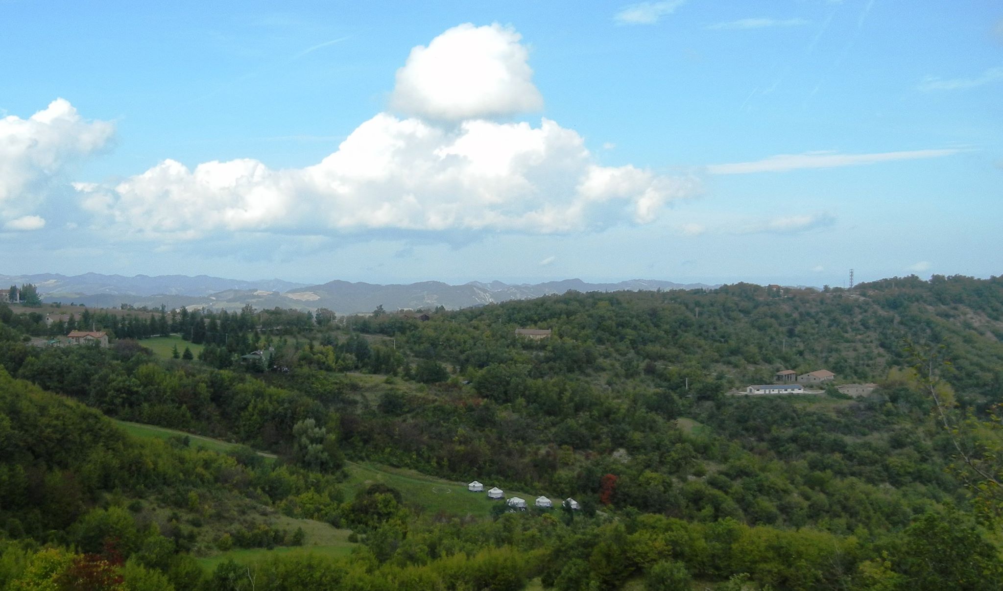 panorama dalla passeggiata della luna con Solara e villaggioYurte